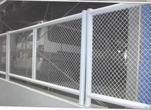 優質防護屏障 橋梁護欄網、小區圍網與桃形護欄網的專業解析